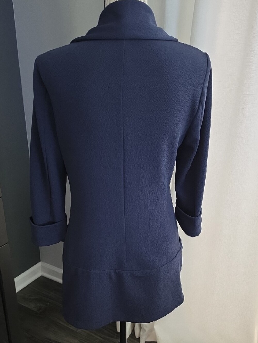 Tailored Navy Open-Front Blazer with Shawl Collar - Picture 4 of 5